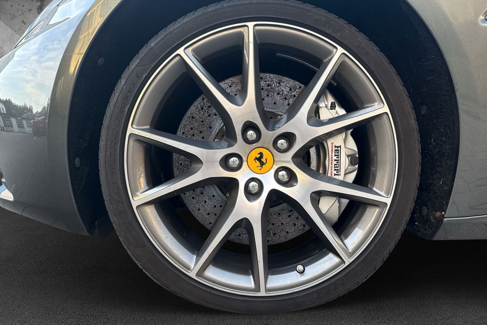 Fahrzeugabbildung Ferrari California*Daytona*Embleme*Dt. Auto