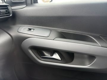 Citroën Berlingo 1.5 Diesel 130 MPV Plus Kam.+LED+PDC