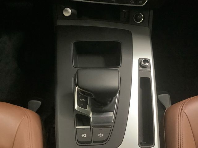 Q5 advanced 40 TDI quattro S tronic,AHZV,LED,Nav