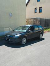 Ford Focus Turnier TÜV  Bremsen Reifen Neu - Ford Focus: Reifen Turnier