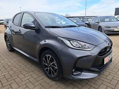 Fahrzeugabbildung Toyota Yaris 1.5 ABSTANDSTEMPOMAT LED KAMERA KLIMA SHZ