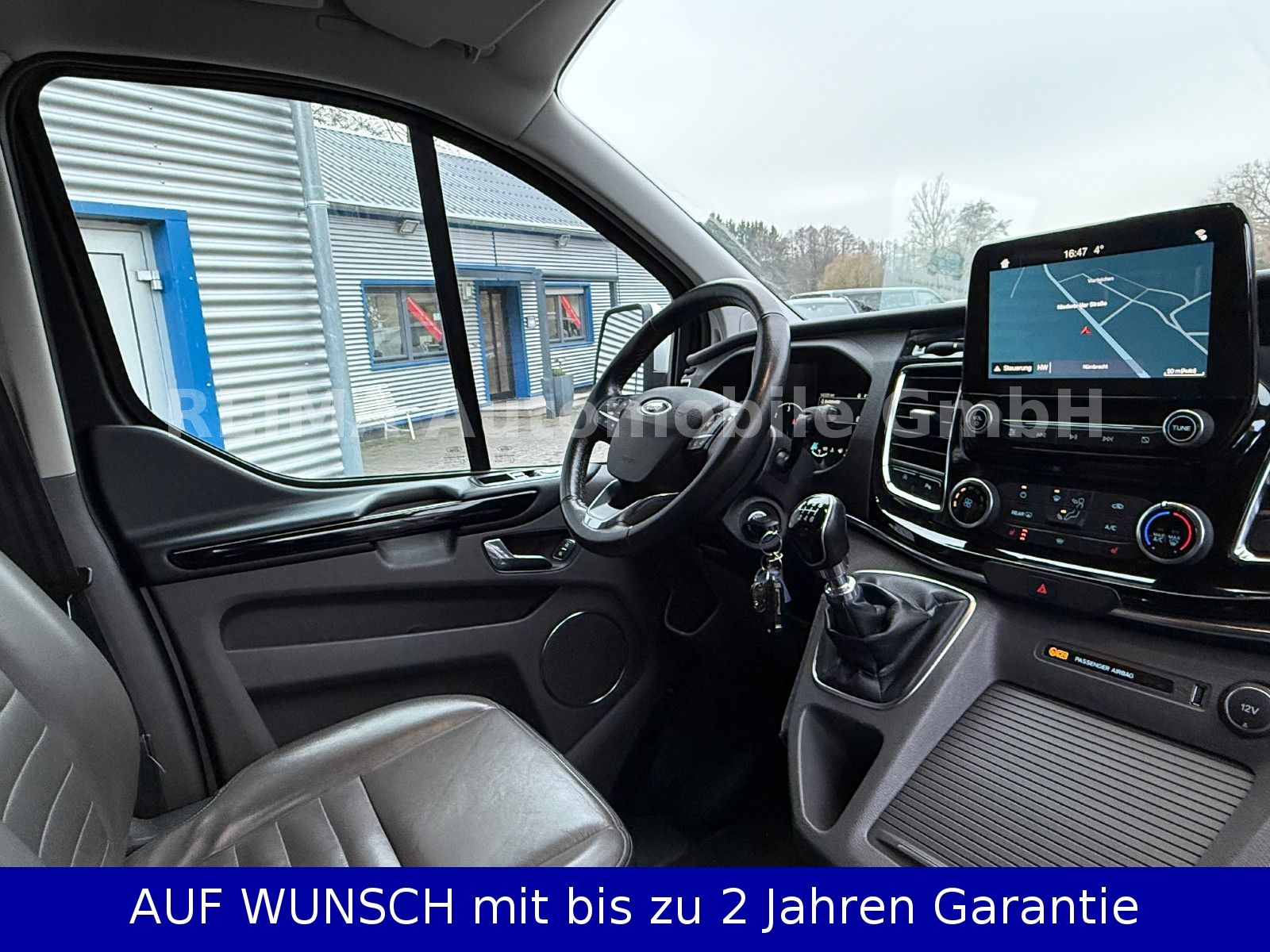 Fahrzeugabbildung Ford Tourneo Custom Kombi 2,0D, 8 Sitze, Leder, Xenon