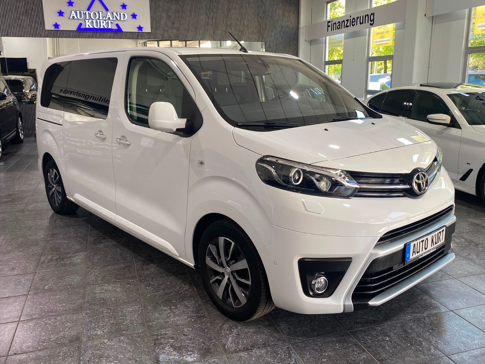 Toyota Proace 2,0HDI*Executive*leder*Pano*Xen*Sthz*Voll