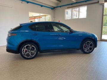 Alfa-Romeo Stelvio - 11