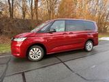 Volkswagen VW Multivan T7 LANG|6Sitze|NAVI|LED|AHK|PANO|SH - rote Volkswagen T7