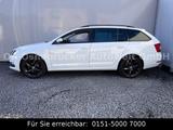 Skoda Octavia Combi 1.6TDI 116PS DSG Pano DAB Tempomat - Skoda Octavia mit Diesel-Antrieb: Allradantrieb, Kombi, 1.6