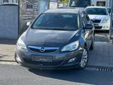 Opel Astra J Lim. 5-trg. Design Edition - Opel Astra: Edition
