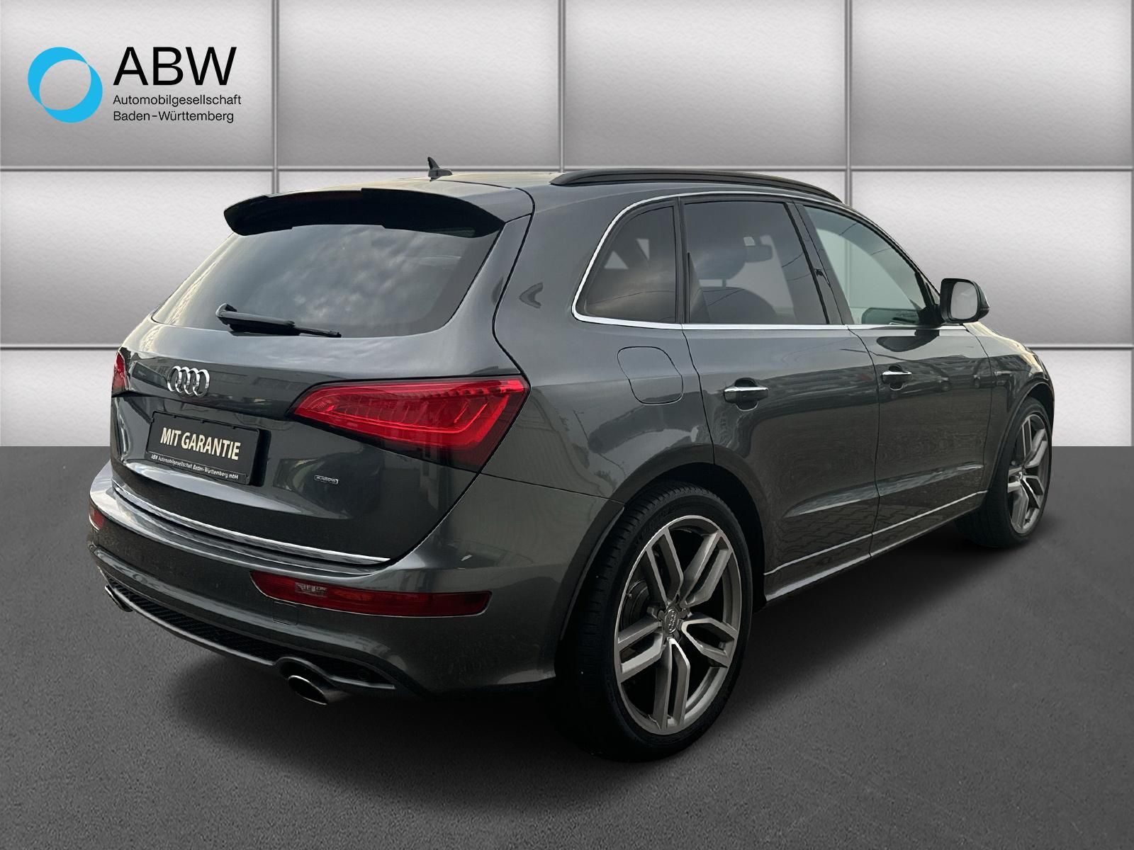 Fahrzeugabbildung Audi Q5 2.0 TFSI 165 kW quattro S line Selection B&O