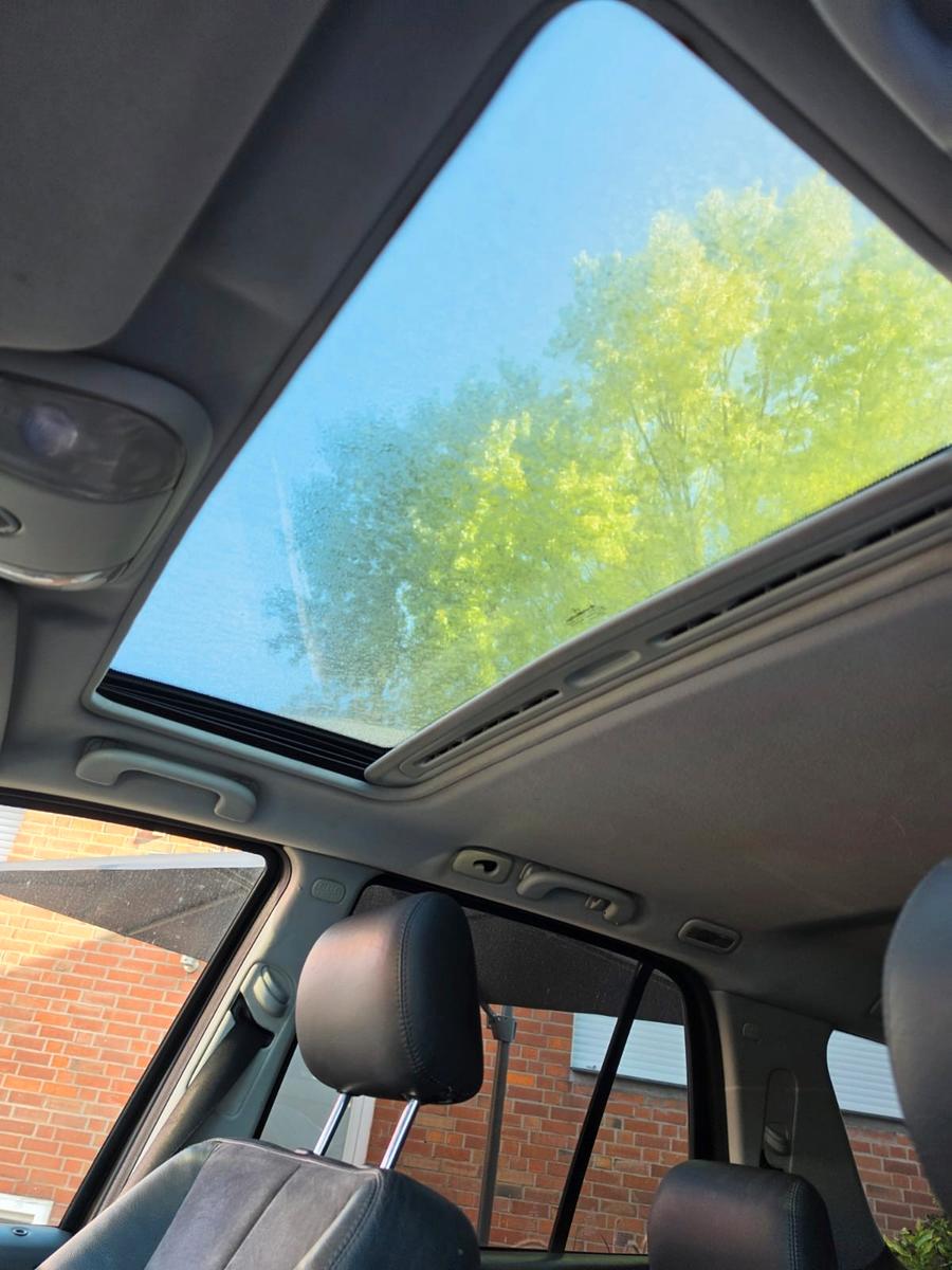 Mercedes-Benz ML270 2005 — photo 17