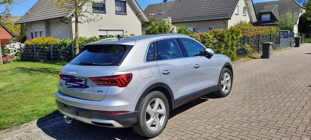 Image of Audi Q3