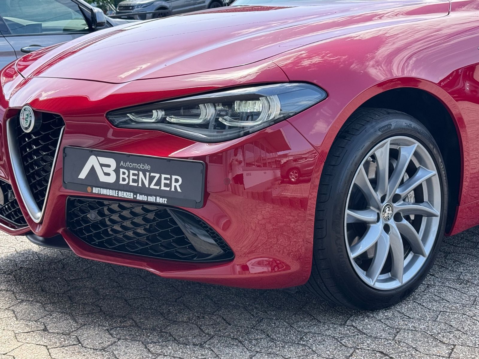 Fahrzeugabbildung Alfa Romeo Giulia Ti Q4/MEMORY/ACC/NAVI/KAMERA/LEDER/