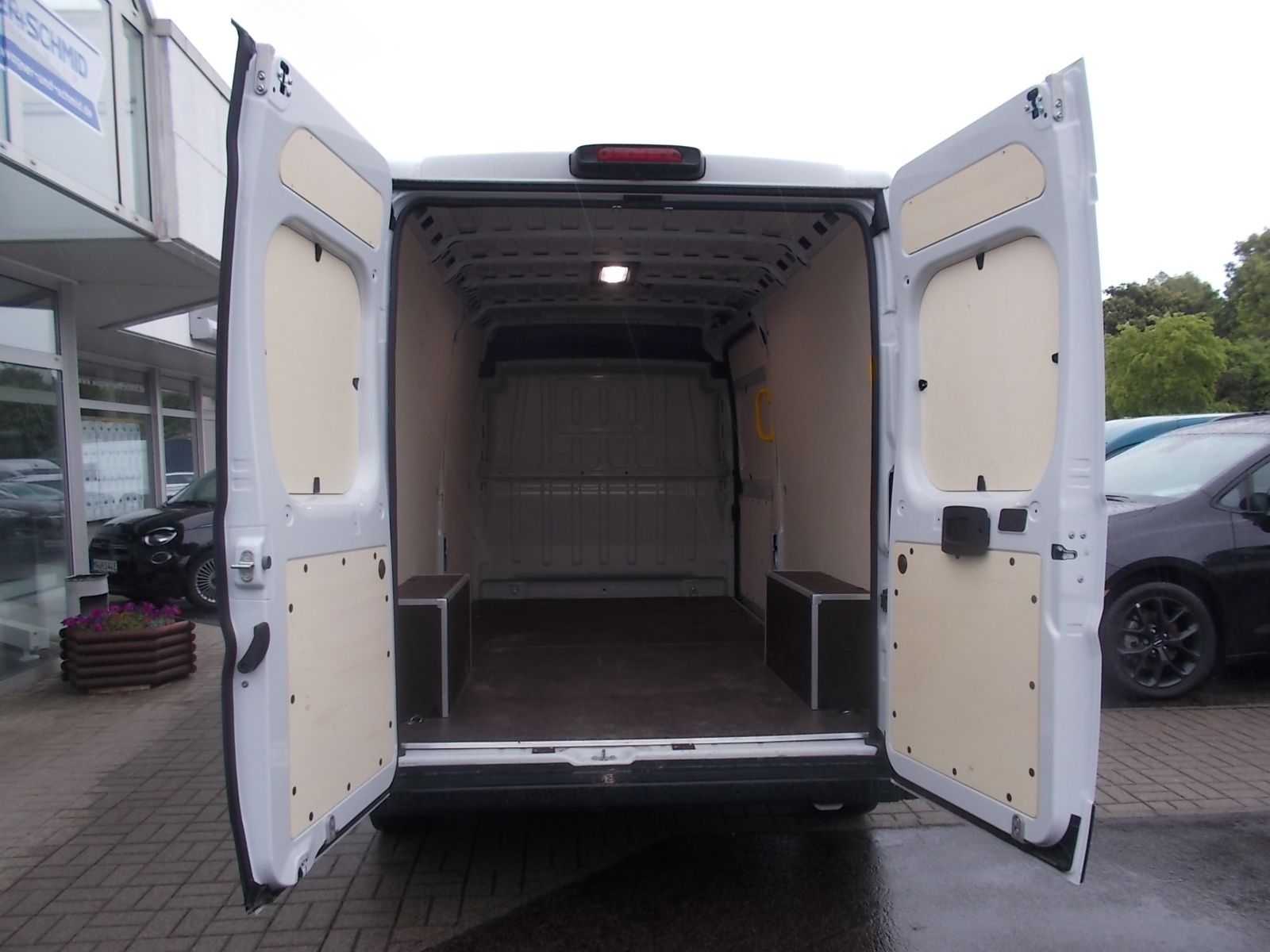 Fahrzeugabbildung Fiat Ducato KaWa 35 L3H2 140 Multijet verblecht