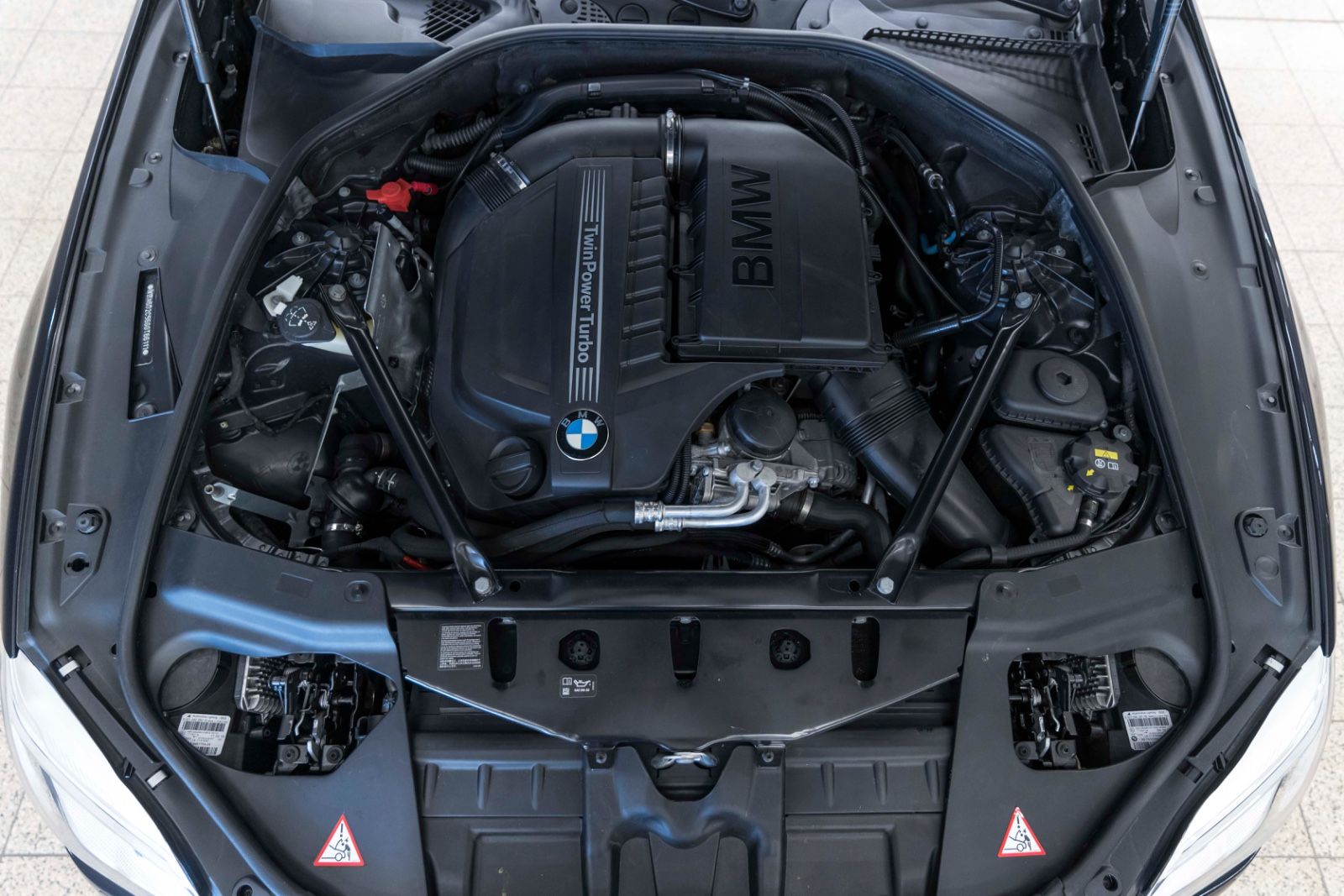 Fahrzeugabbildung BMW 640i xDrive GC M-SPORTPAKET HUD LED H&K