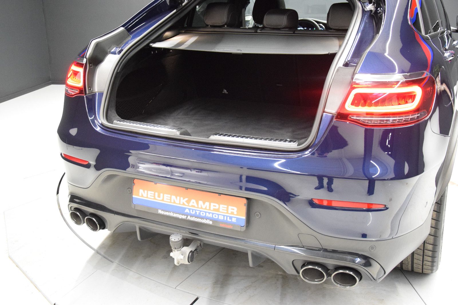 Fahrzeugabbildung Mercedes-Benz GLC 43 Coupe AMG 4Matic Pano s.AGA HuD ACC Burme