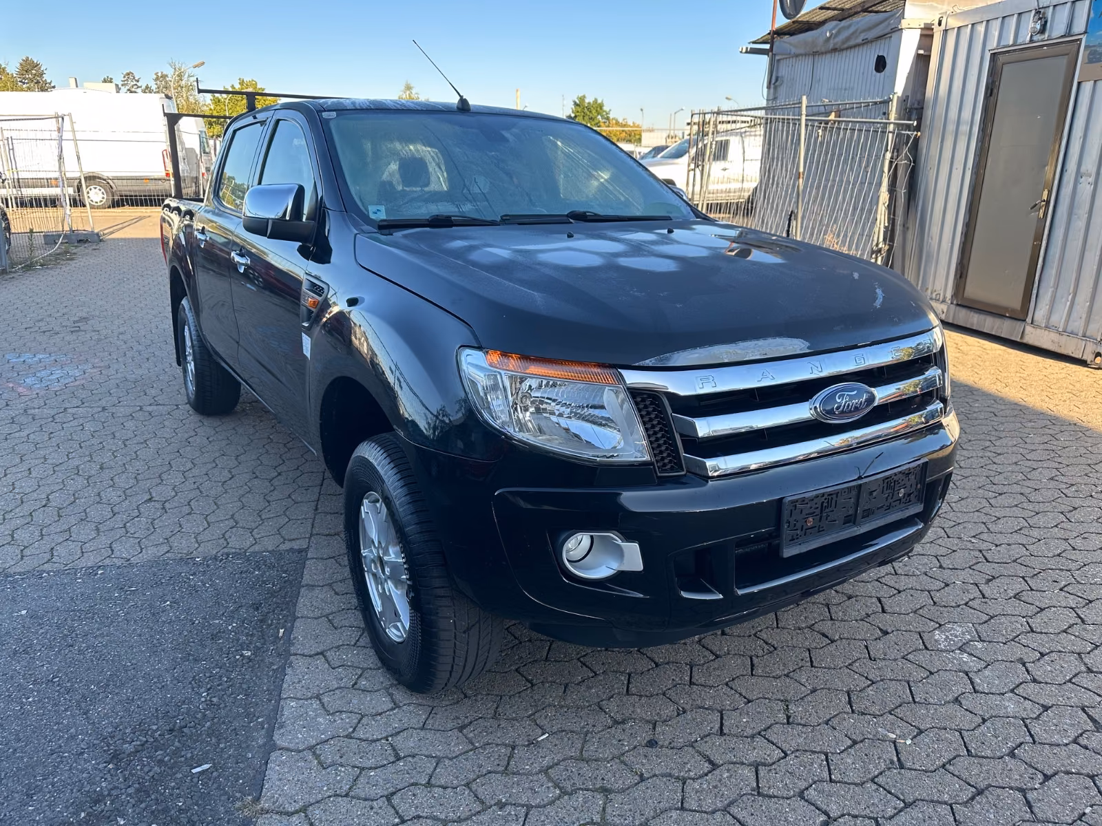 Ford Ranger Double Cabine  2.2 150ch BVM - 4x4 - Climatisation - Attelage - Sièges chauffants