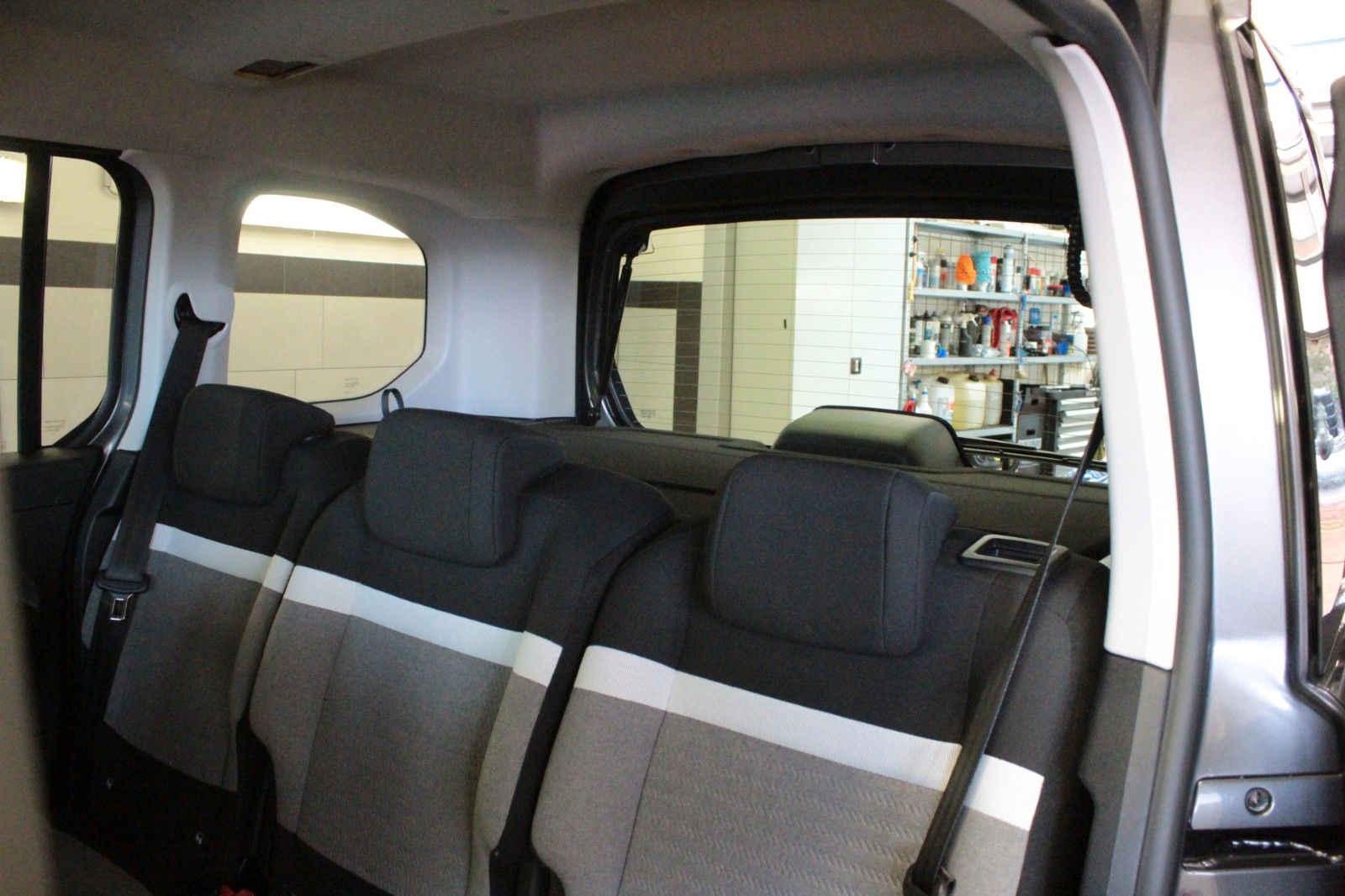 Fahrzeugabbildung Citroën Berlingo Kombi , 1.2 PureTech 110 2  Schiebtüren