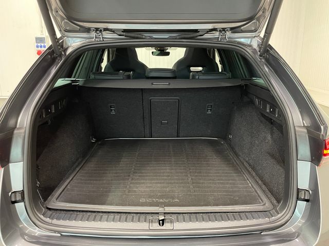 Octavia Combi RS 2.0 TDI DSG STNDHZG PANO