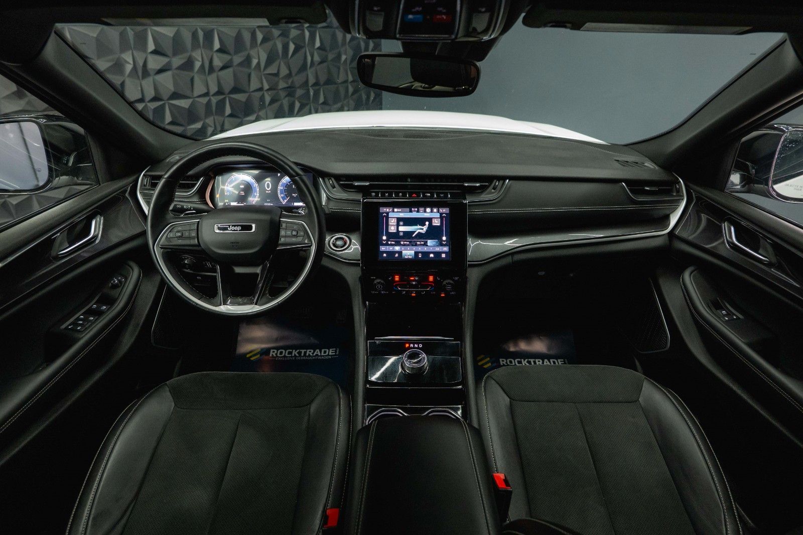 Fahrzeugabbildung Jeep Grand Cherokee 3.6 4x4 L Altitude Mod. 2022 19%