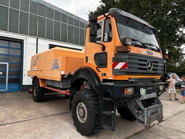 Mercedes-Benz SK 2031 A 4x4 Safari Expedition