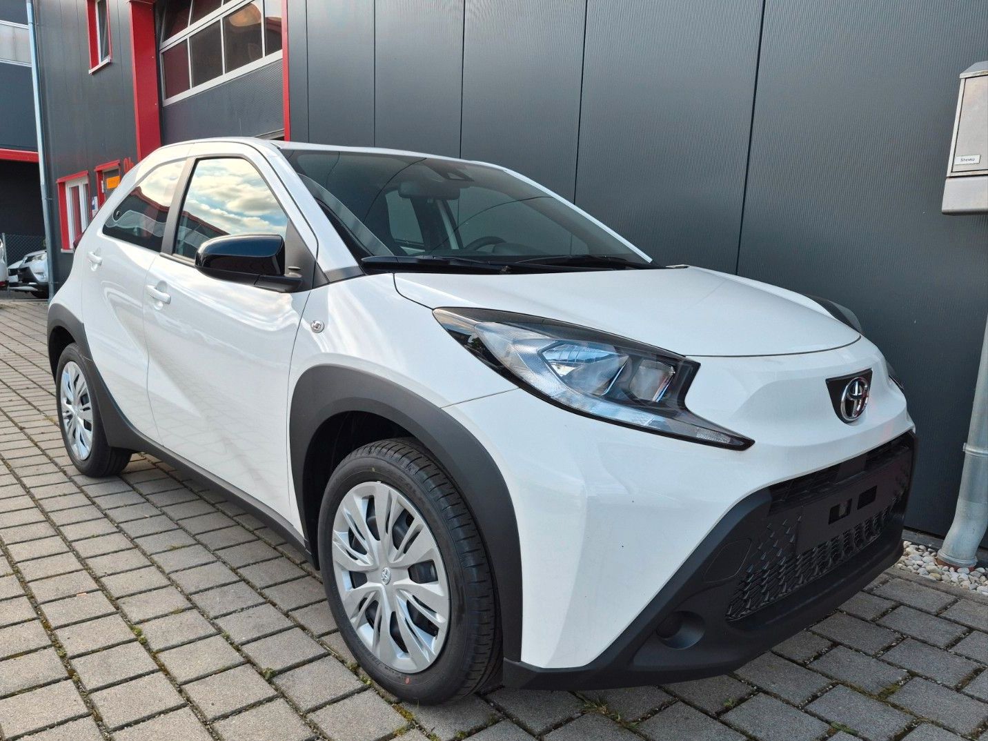 Toyota Aygo X 1.0 Aut. Business Edition