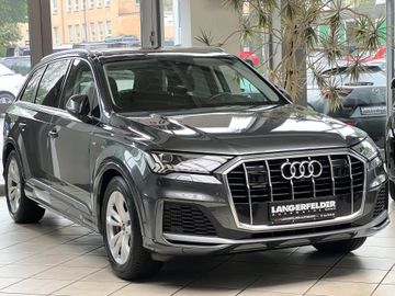 Audi Q7 - 1