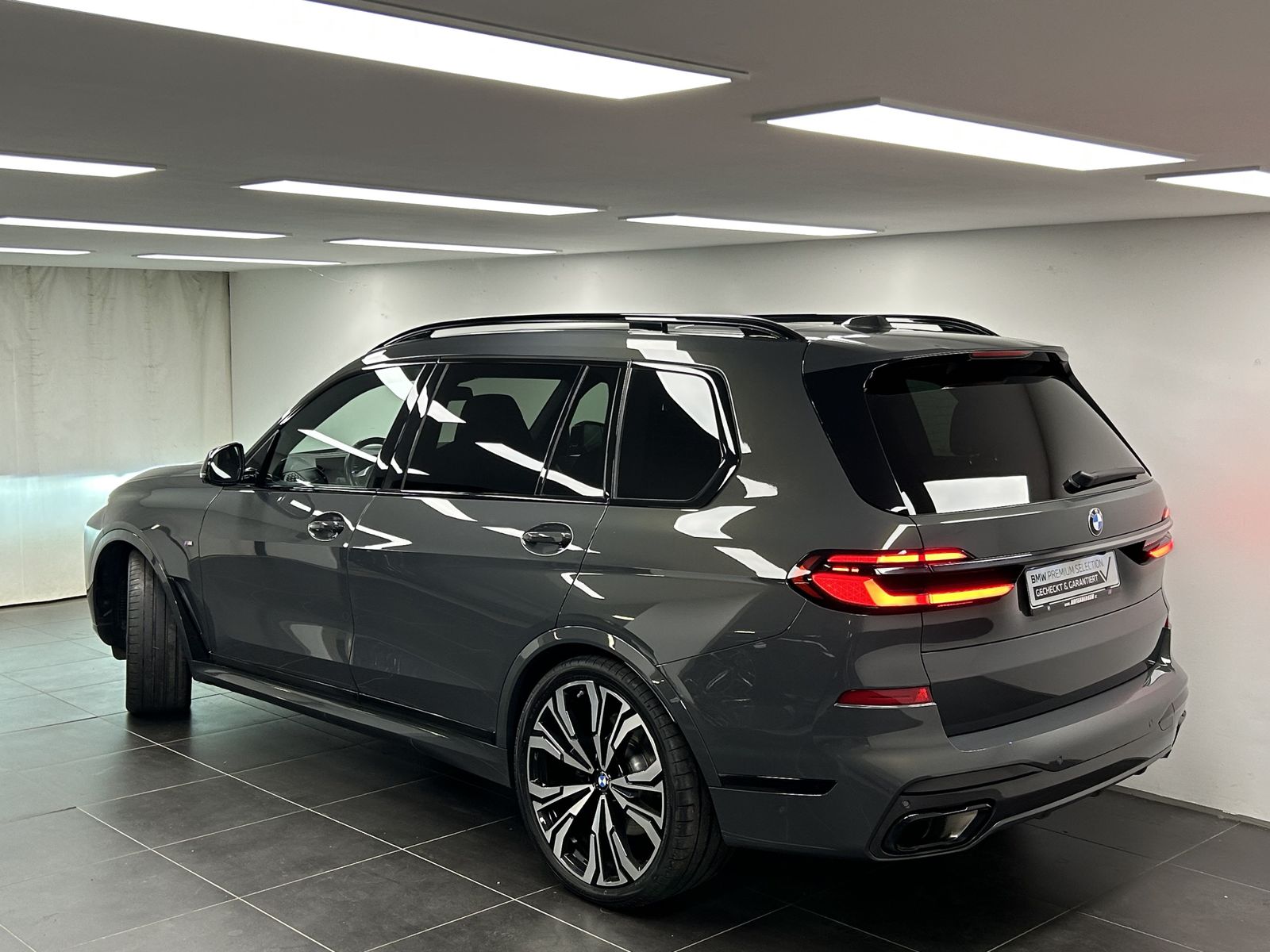 BMW X7 xDrive40d M Sportpaket Pro Pano. AHK DAB LED  imagem 3