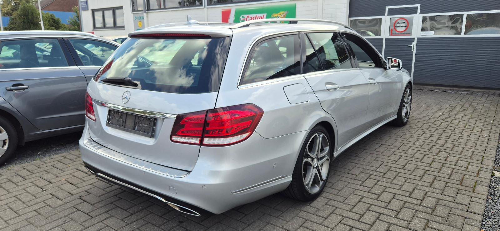 Mercedes-Benz E 220 T-Modell - Avantgarde - Standheizung - PDC