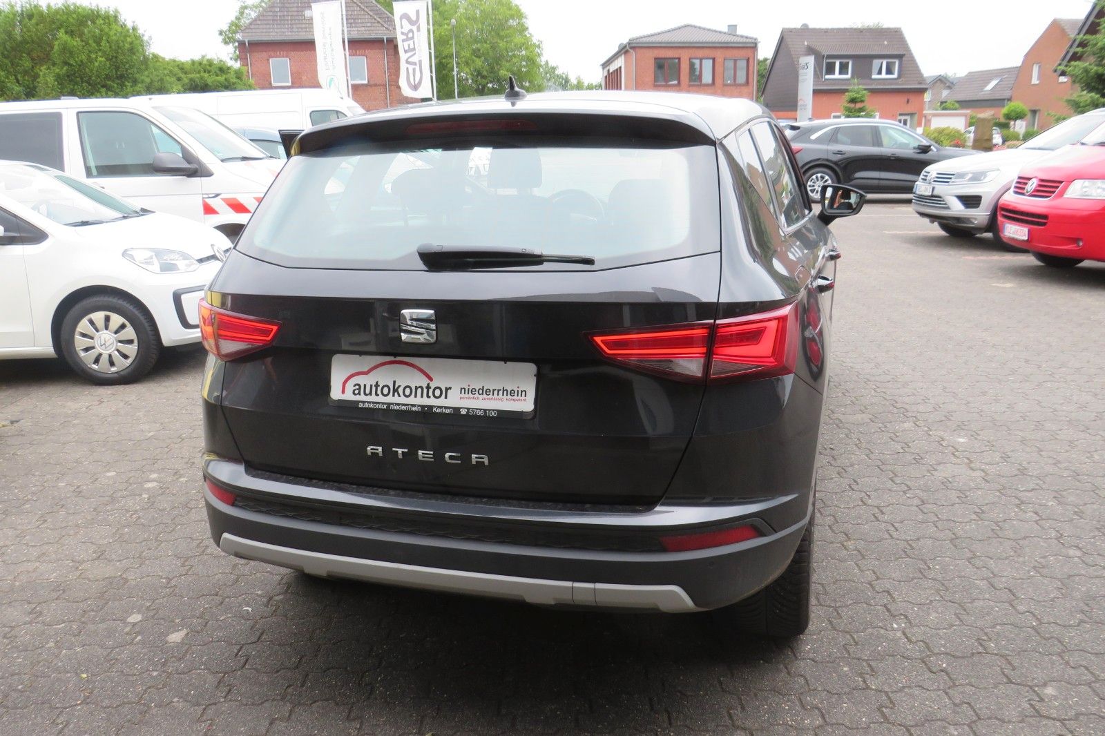 Fahrzeugabbildung SEAT Ateca Style CLIMATRONIC SITZH. PDC ACC GJ-REIFEN