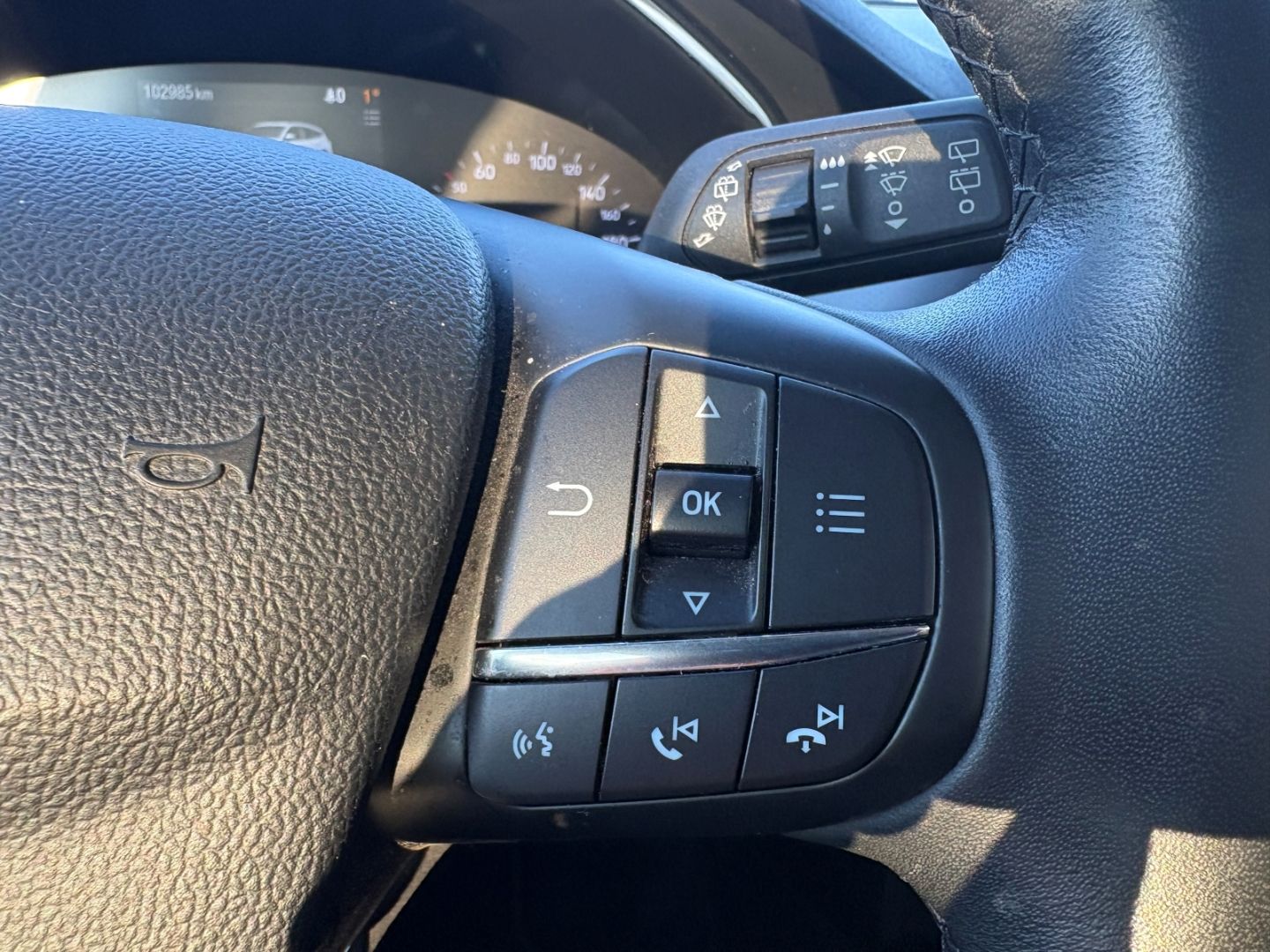 Fahrzeugabbildung Ford Focus Turnier Active BeheizbareWWS Navi LED Appl