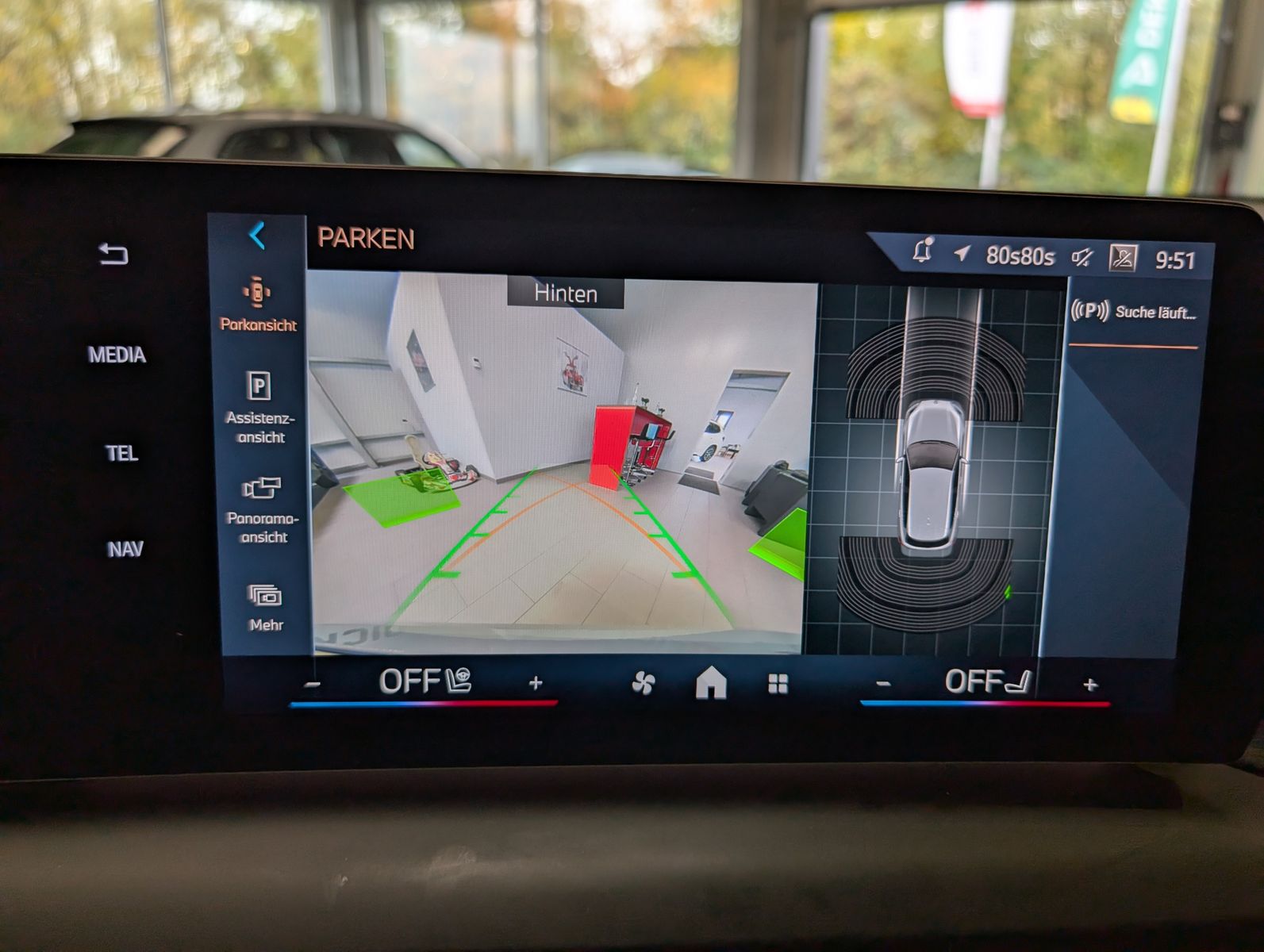 Fahrzeugabbildung BMW 123 i xDrive M-Sport Massag H/K Kamera Pano AHK