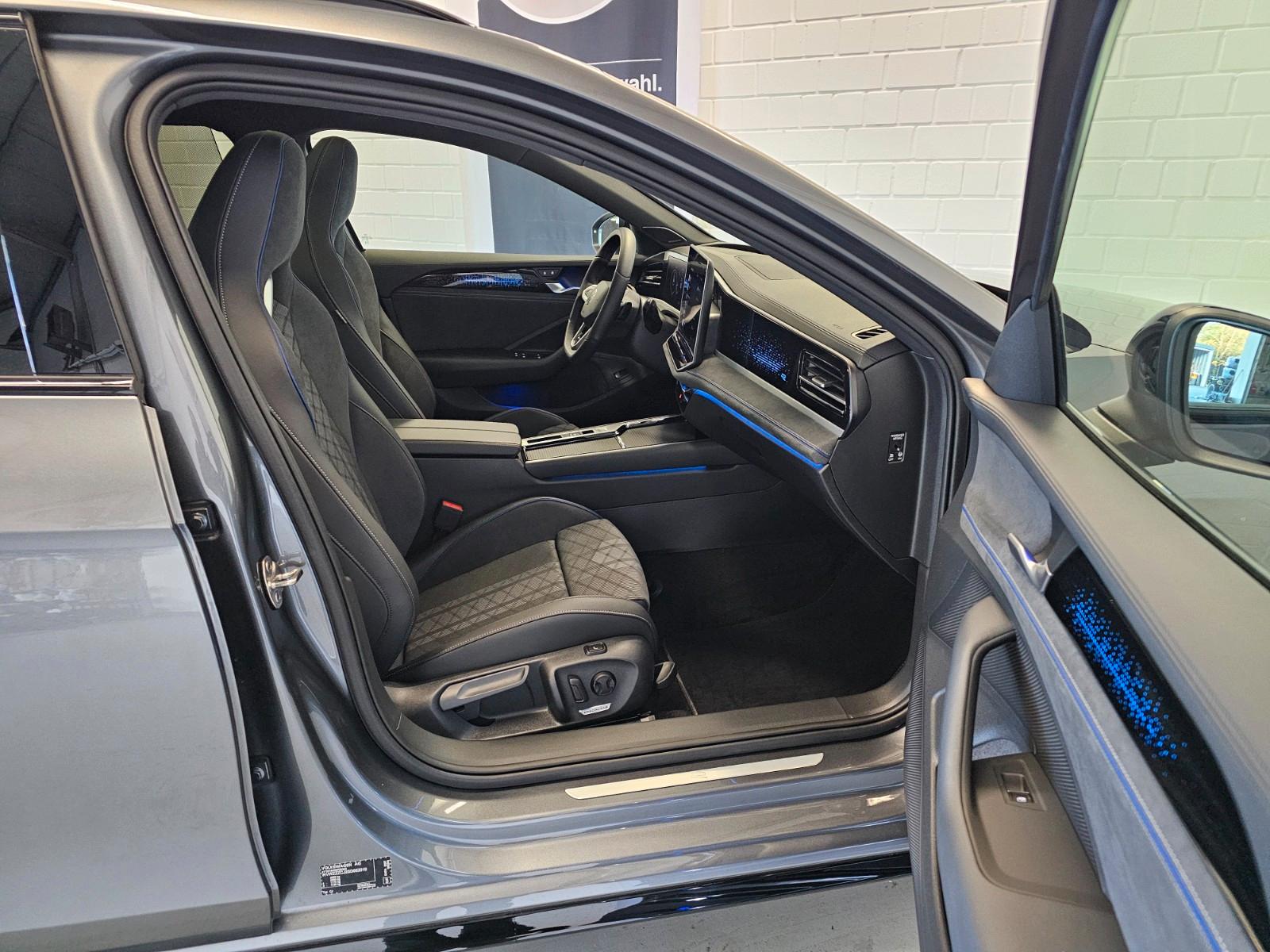 Volkswagen Passat Variant 2.0 TDI R-line +ACC//CarPlay//AHK