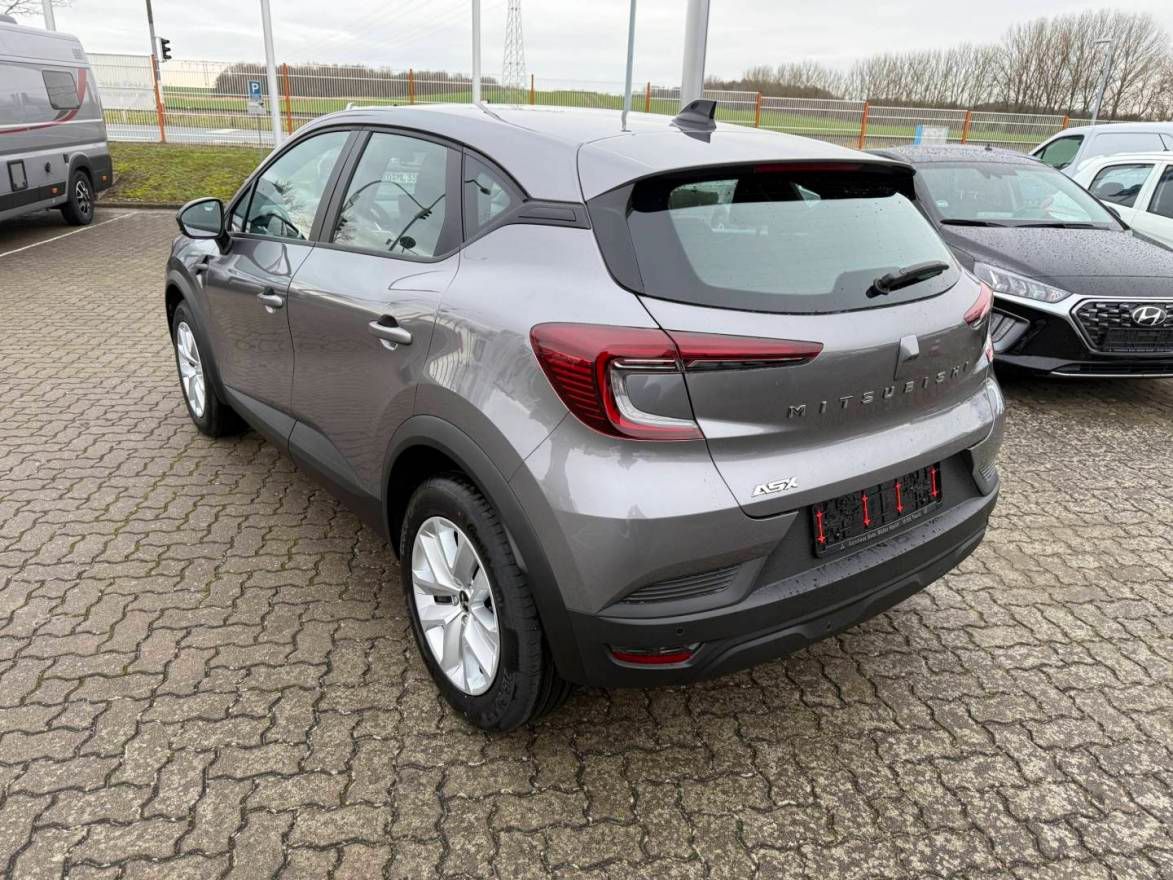 Fahrzeugabbildung Mitsubishi ASX Diamant 1,2 l Turbo-Benziner 6MT