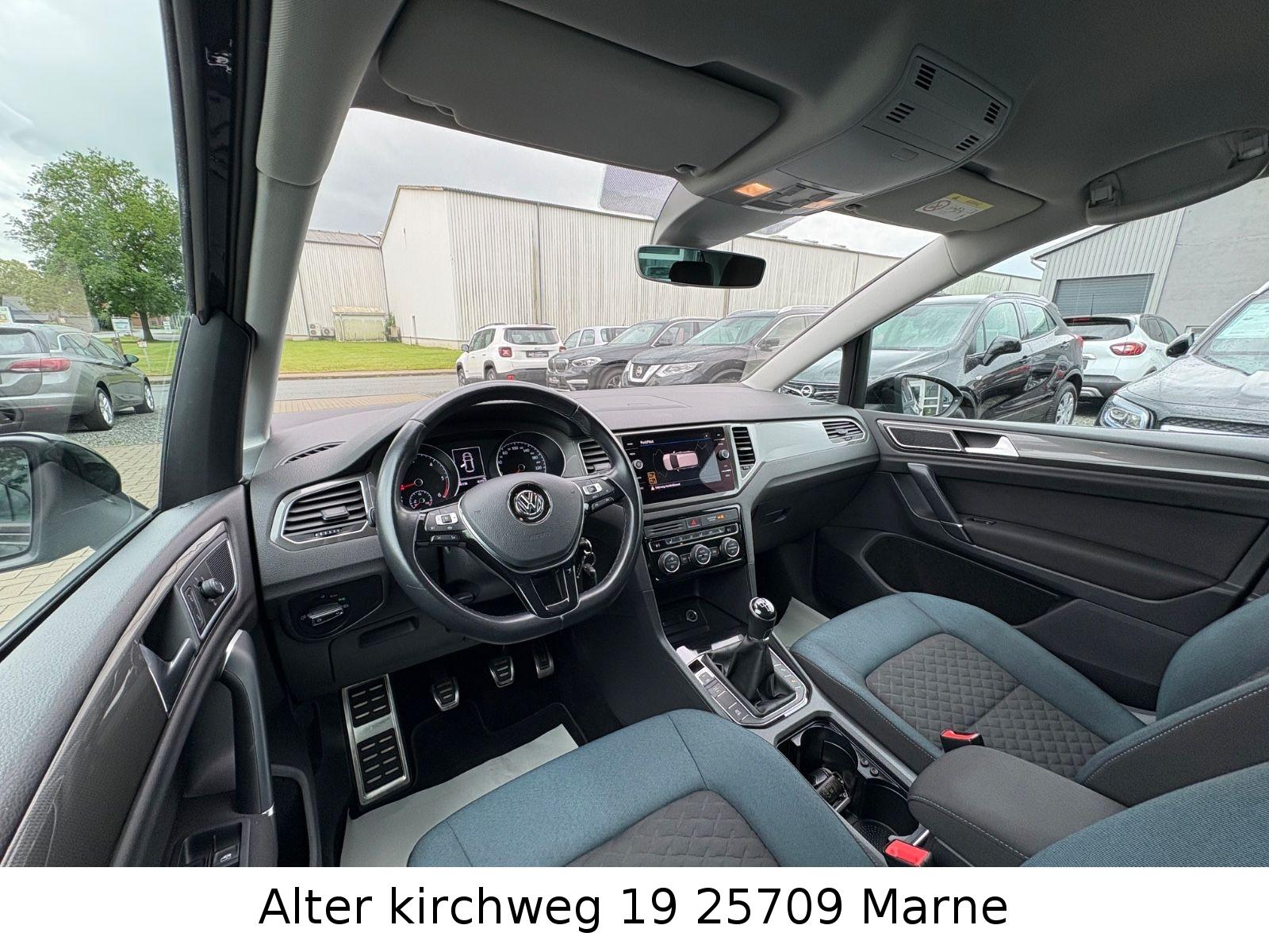 Volkswagen Sportsvan IQ.DRIVE.BT.PA.SH.PDC.TW.SPH..TÜV NEU