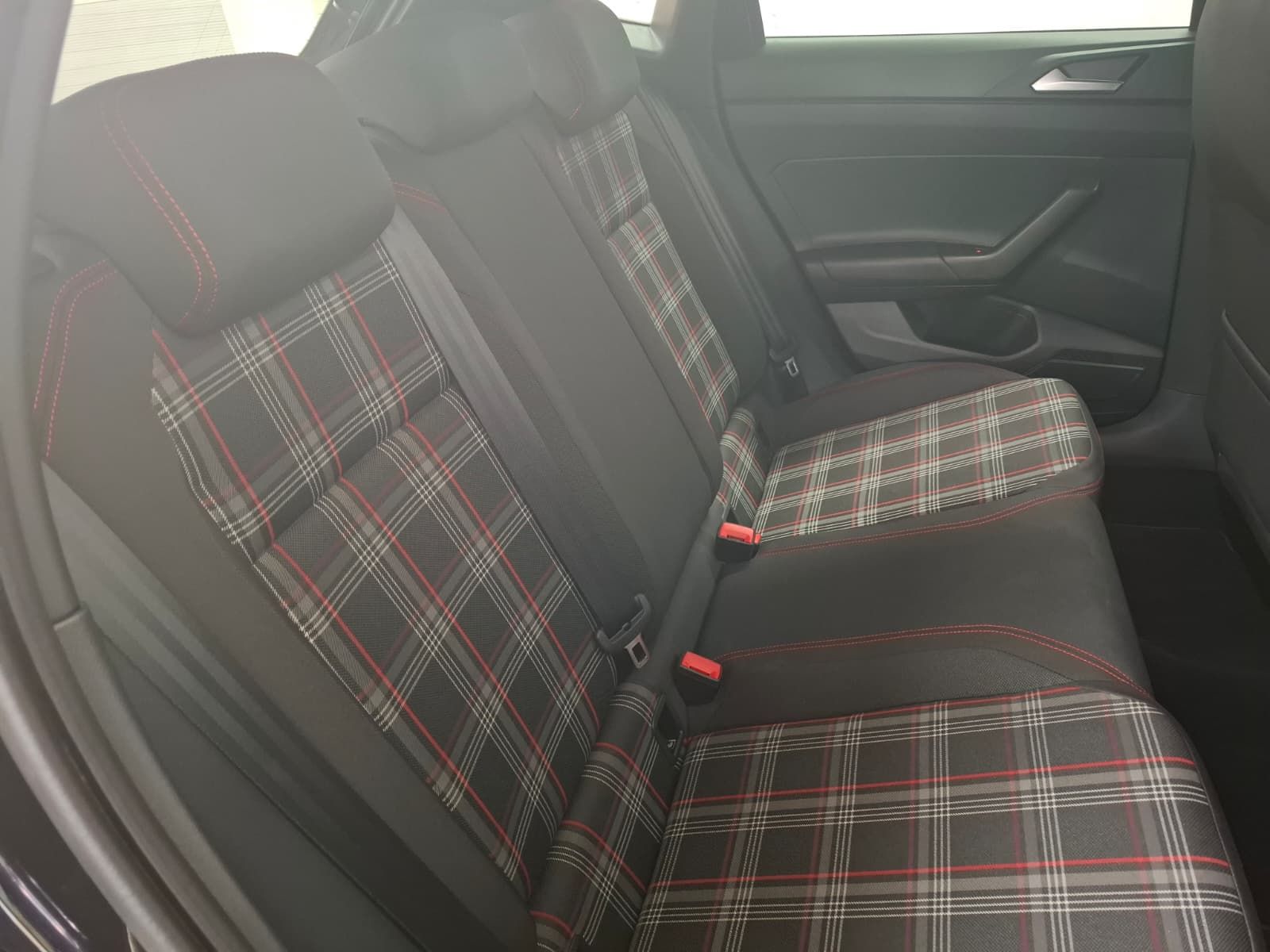 Fahrzeugabbildung Volkswagen Polo GTI 2,0 TSI DSG +Navi+ Licht & Sicht+Kamera