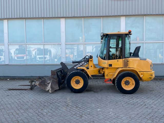 Volvo L30G   2017     CE