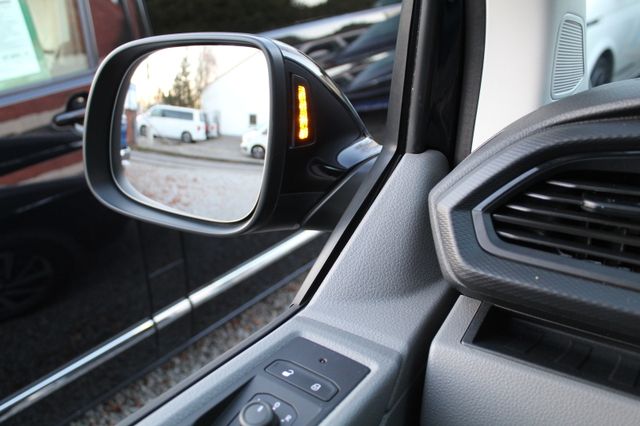 Volkswagen T6.1 Caravelle LR Lang 150PS DSG LED Navi Extras