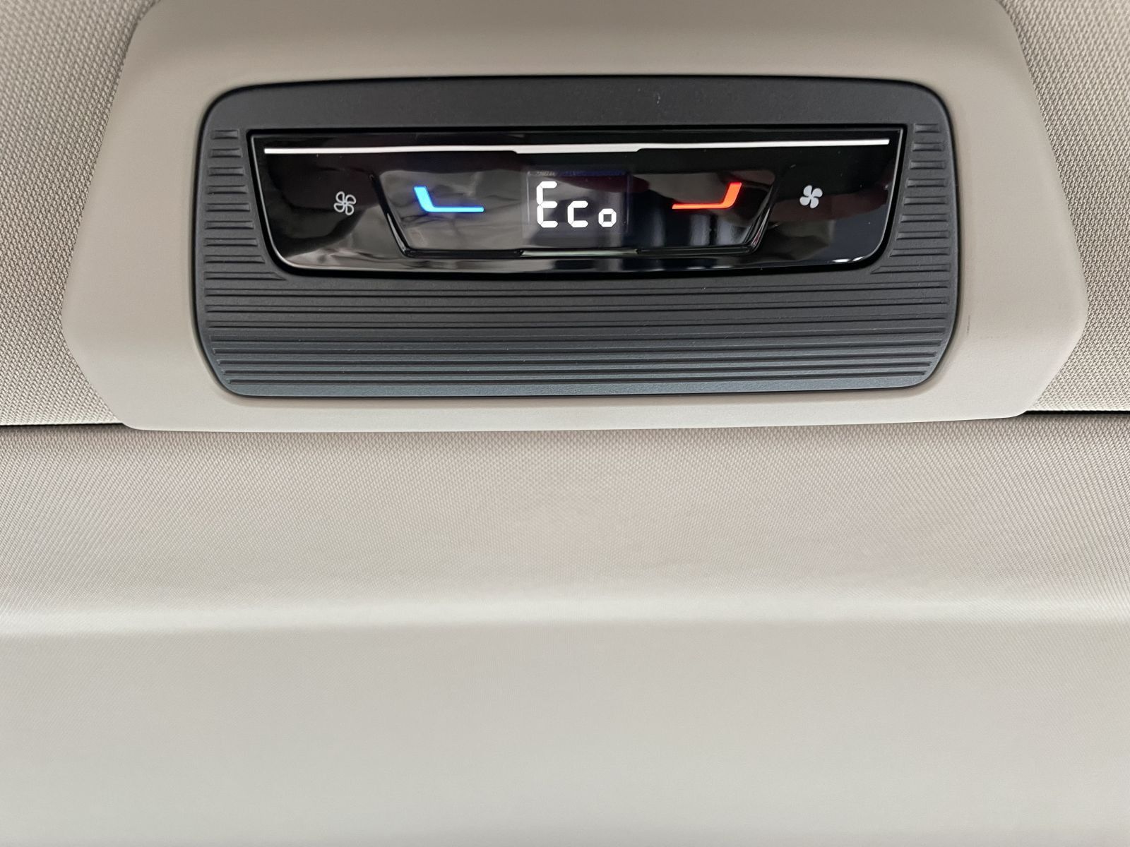Volkswagen T7 Multivan - Bild 9