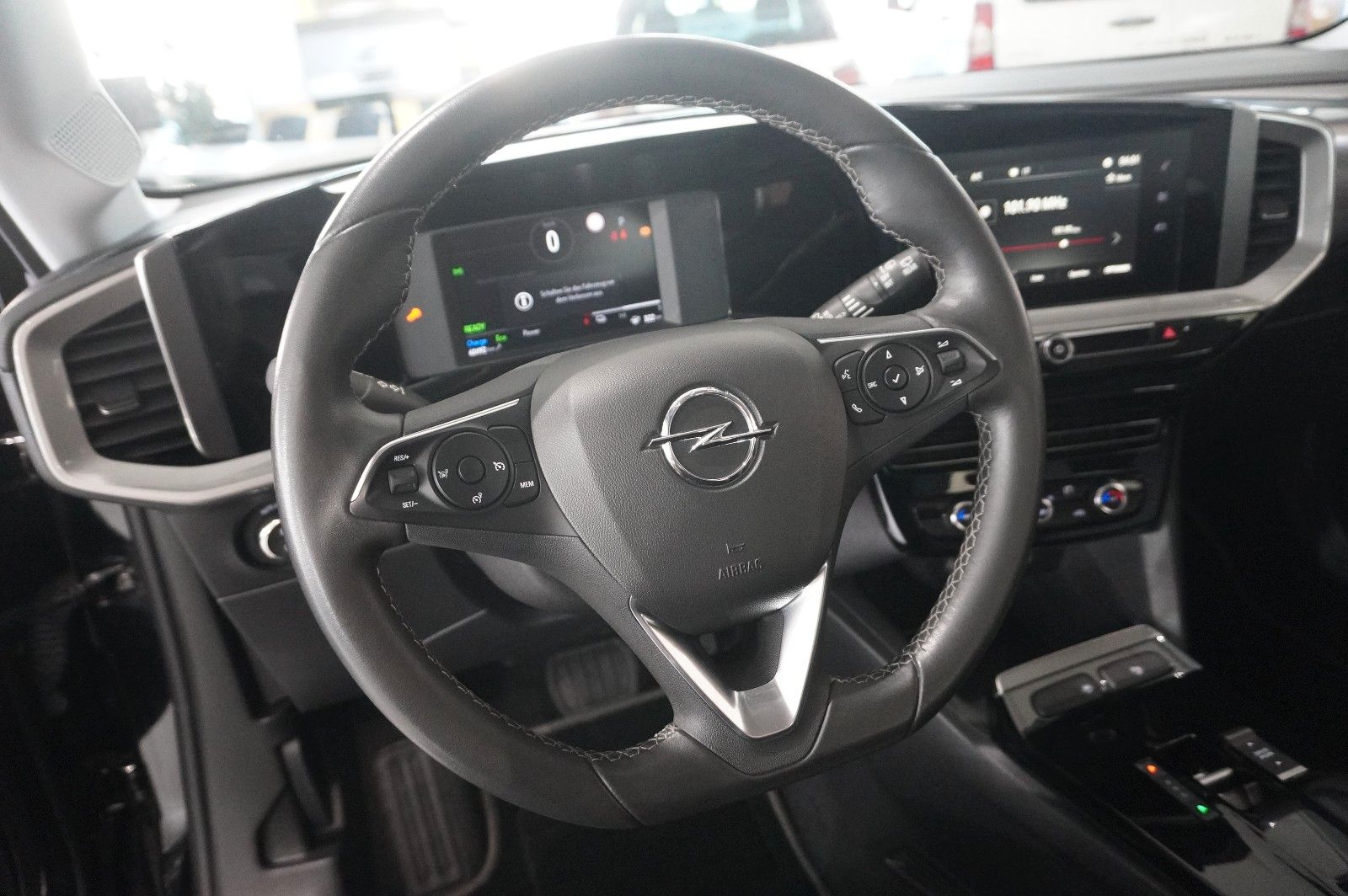 Fahrzeugabbildung Opel Mokka-e ELEGANCE 3-PHASIG NAVI/LED/KAMERA/DAB+