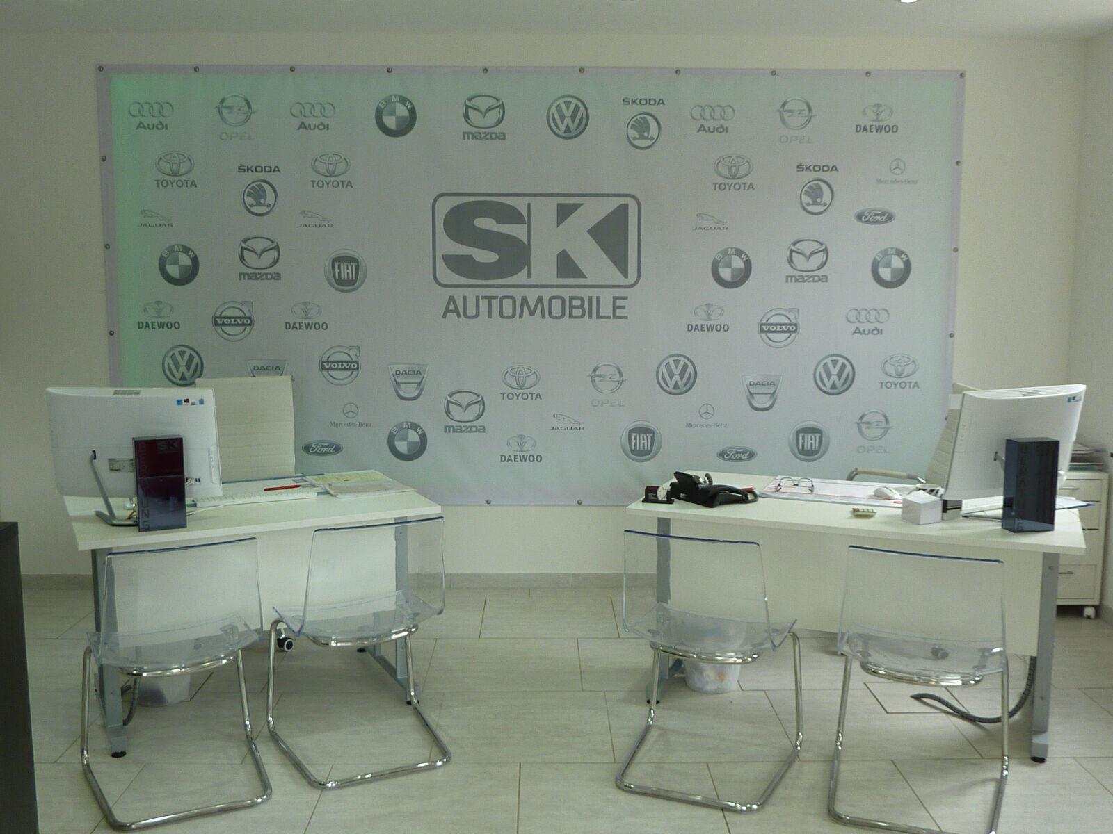showroom-image-top