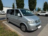 Volkswagen VW Multivan T5 - Volkswagen LT aus 2004