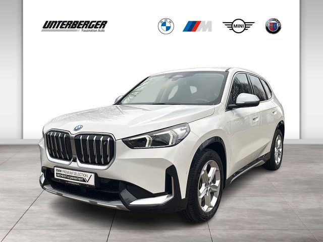 BMW iX1 xDrive30 xLine HUD DA+ PA+ Sportsitz Komfort