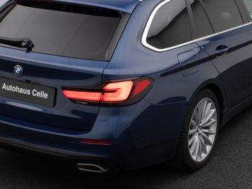 Fahrzeugabbildung BMW 520d Kamera Laser HUD DAB 4xKlima AHK Komfort