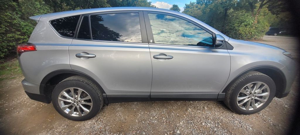 Image of Toyota RAV 4