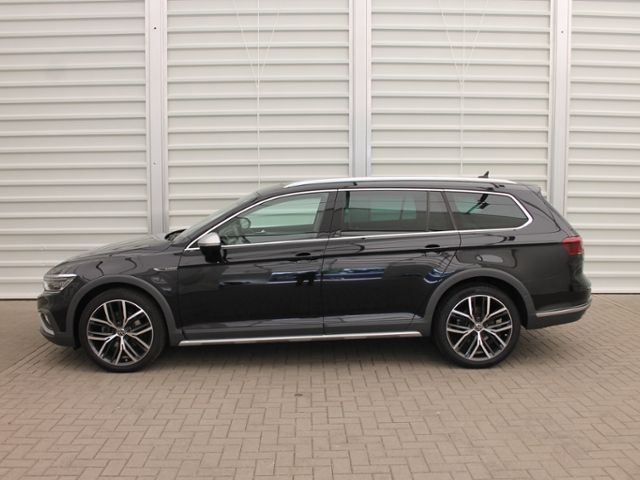 Volkswagen Passat Variant Alltrack 4Motion Head Up Stand Na foto 4