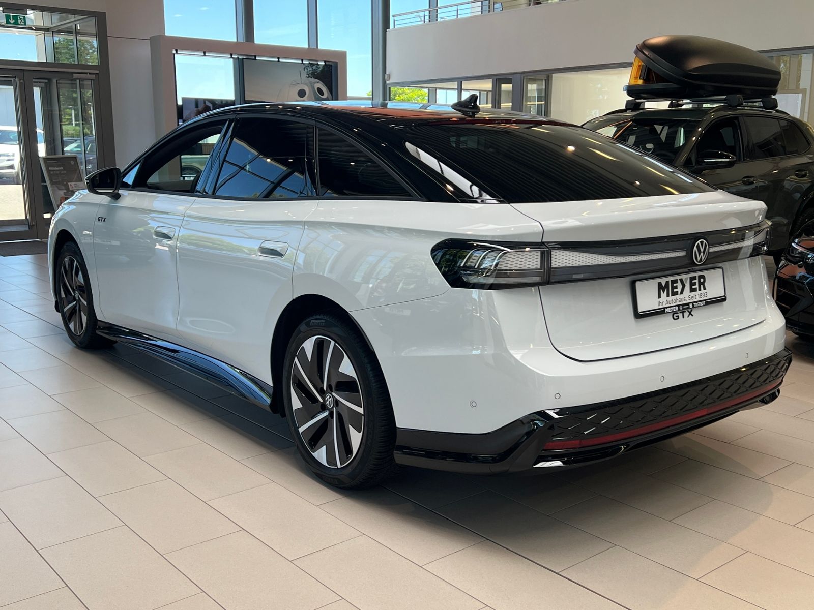 Fahrzeugabbildung Volkswagen ID.7 GTX 4MOTION 86 kWh *AHK,Navi,IQ.Drive*