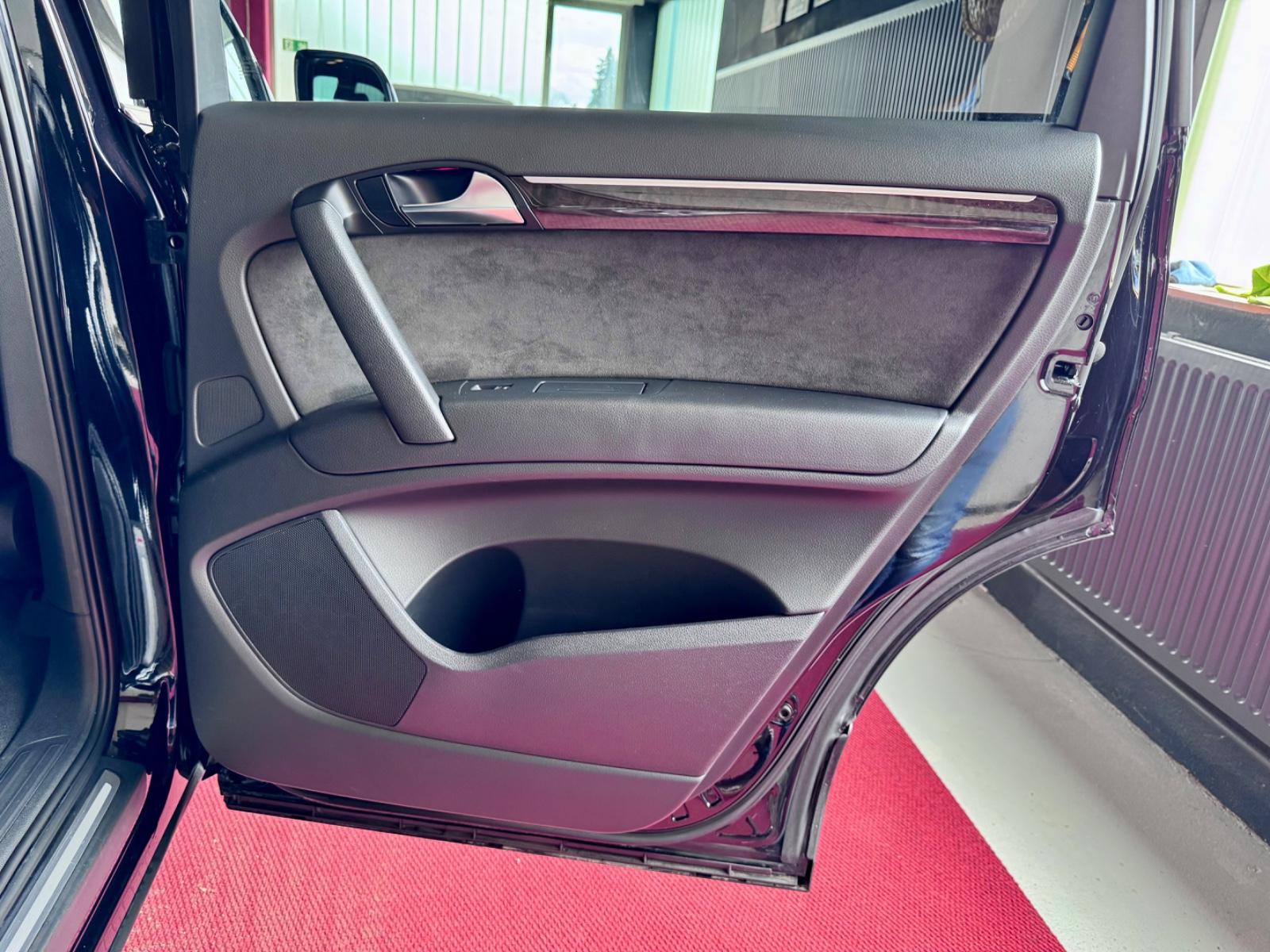 AUDI Q7 4.2 TDI QUATTRO 340ch - S LINE - SUSPENSION PNEUMATIQUE - ATTELAGE - JANTES 21" - CLIMATISATION