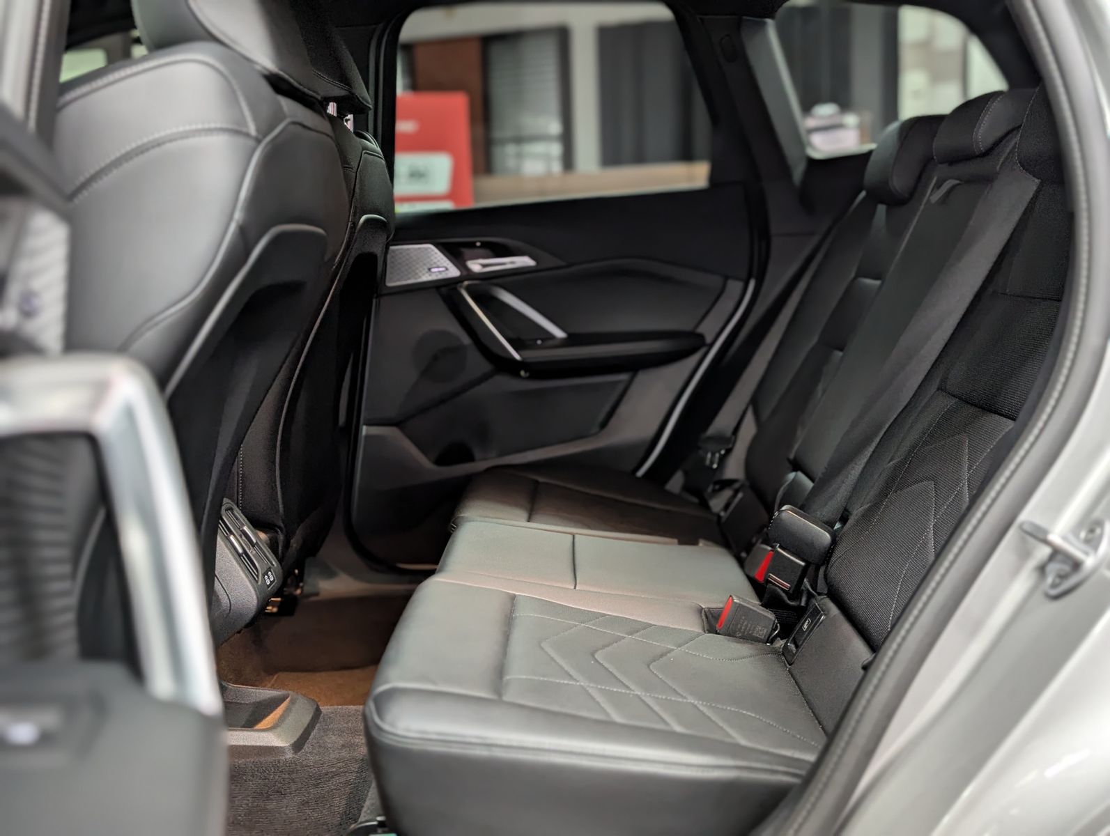 Fahrzeugabbildung BMW X1 23 i xDrive M Sport H&K PANO LEDER AHK Ad-LED