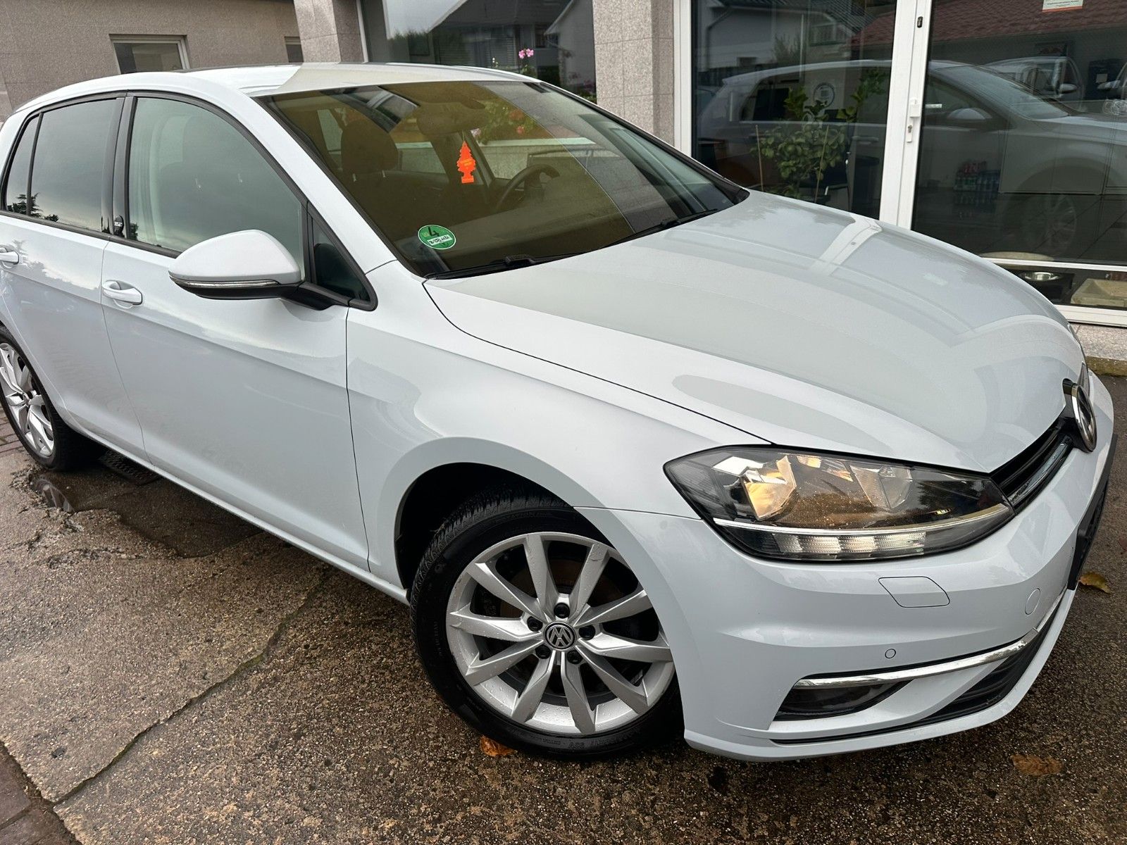 VW Golf