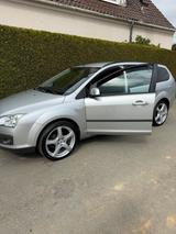 Ford Focus II 1.8 Benzin zu verkaufen - Ford Focus aus 2007: Kombi