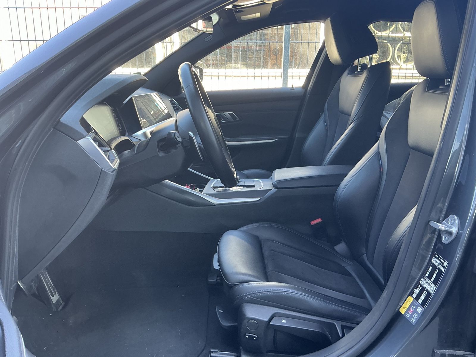 BMW 320 e M-Sport Leder Navi dig. Cockpit LED PDCv+H foto 5
